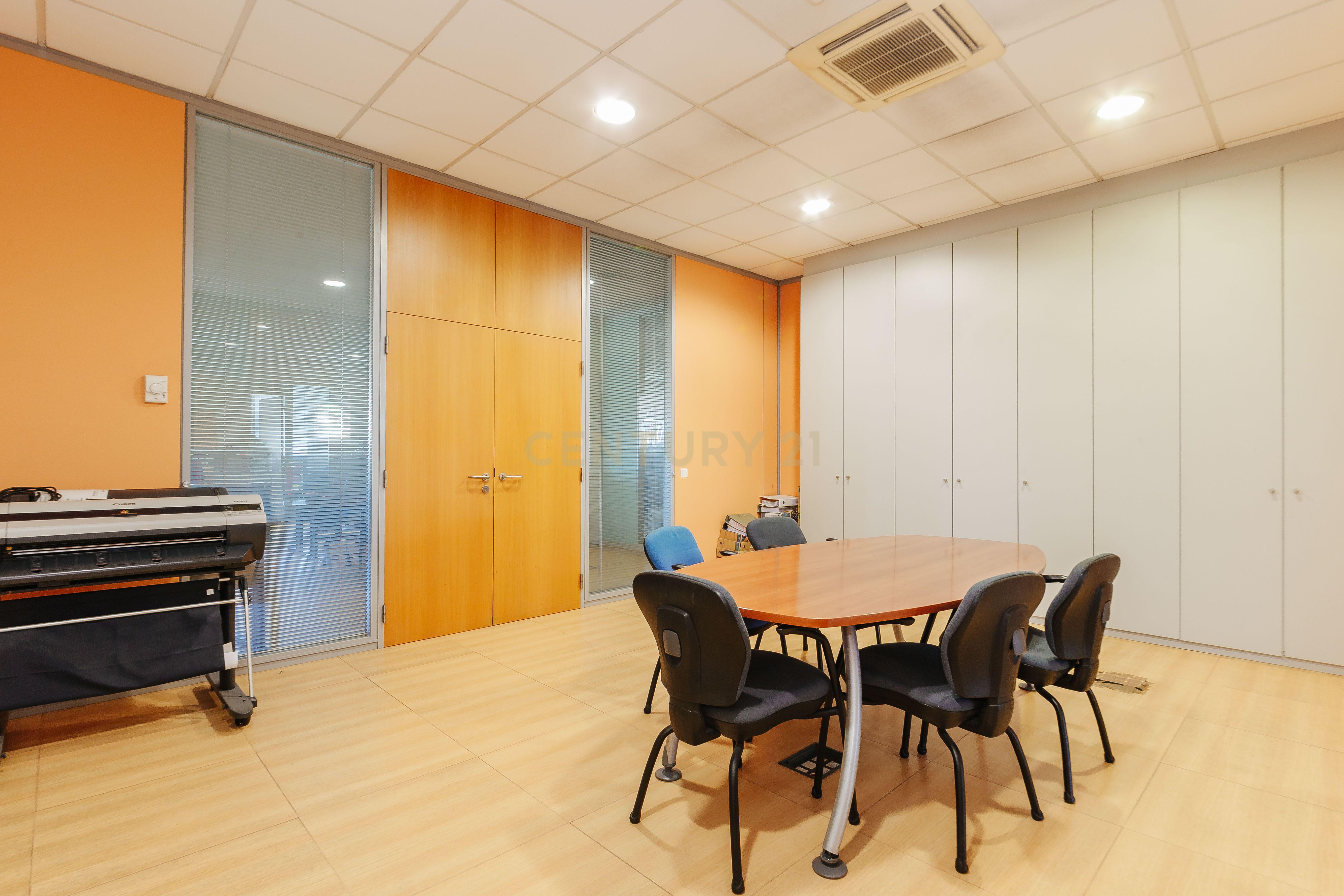 Fotografia 12 de Espaço comercial ou Escritório na Matinha | 651 m² | Vista Ponte Vasco da Gama