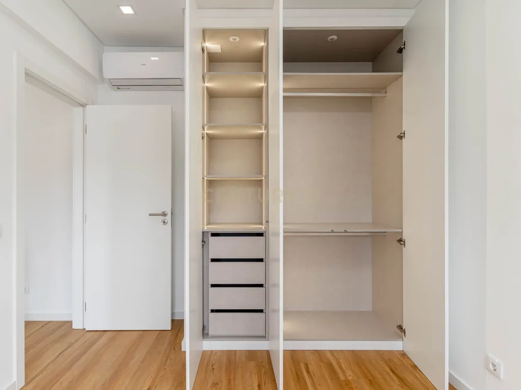 Apartamento T1 Renovado na Costa da Caparica – Conforto, Estilo e Excelente Localização - Image 7