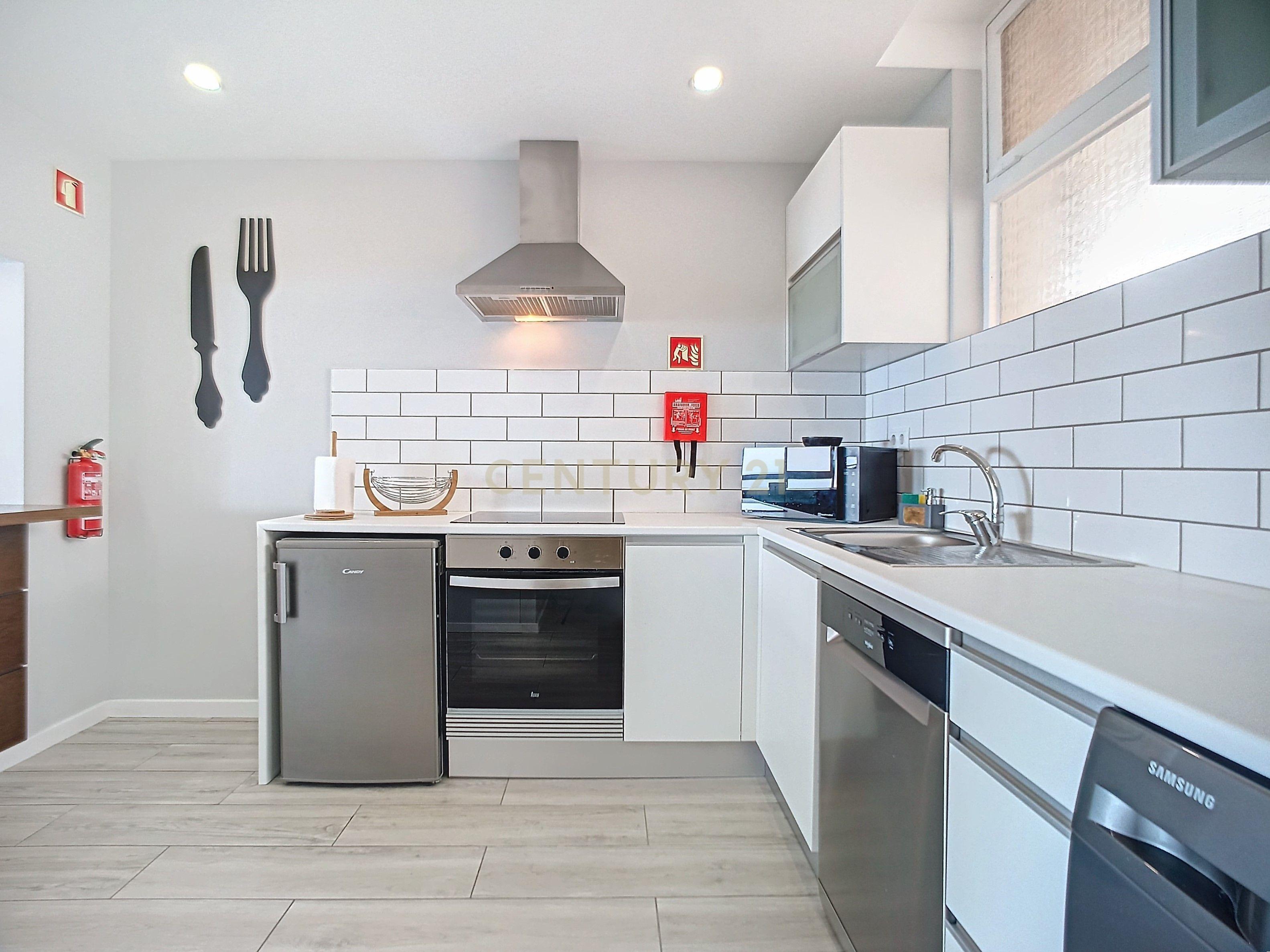 Apartamento T3 Deslumbrante à Beira-Mar - Vista para a Praia das Milícias/Açores - Image 3