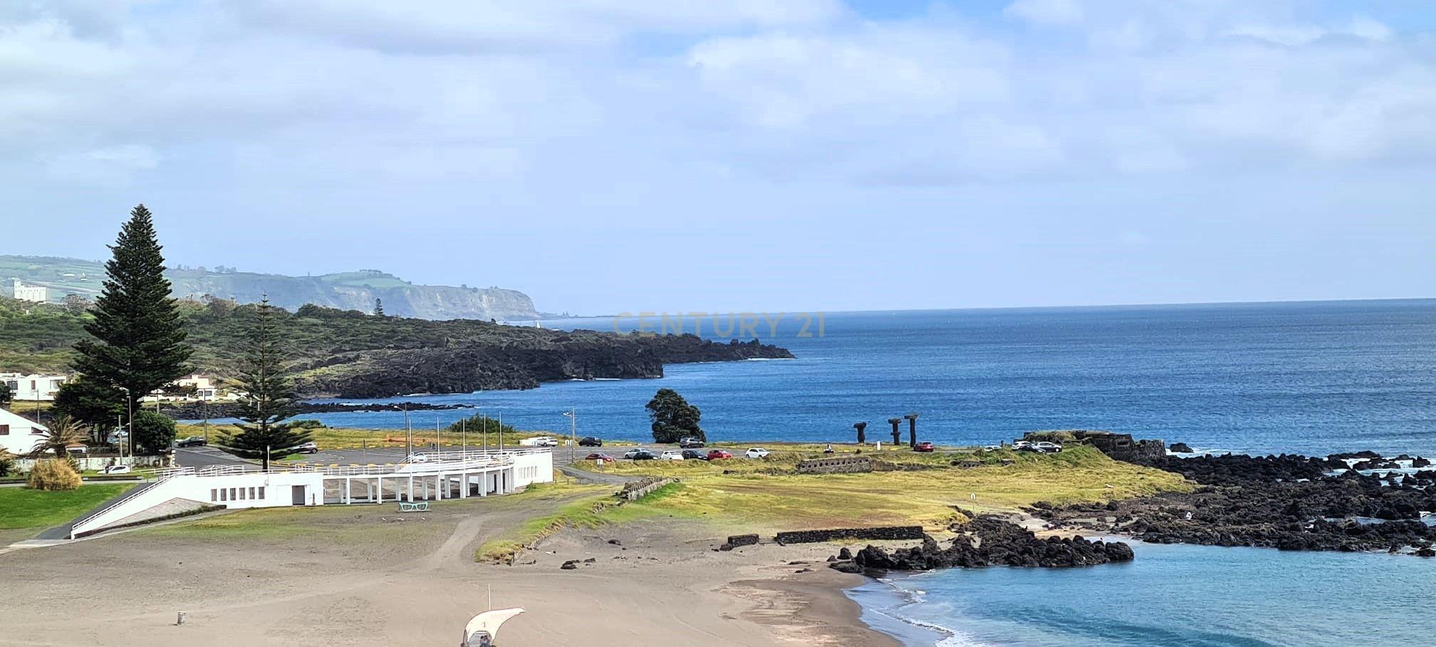 Apartamento T3 Deslumbrante à Beira-Mar - Vista para a Praia das Milícias/Açores - Image 35