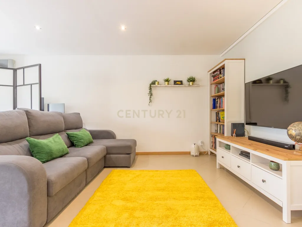 Apartamento T3 | Palhais – Barreiro | R/C – 145m2 - Image 4
