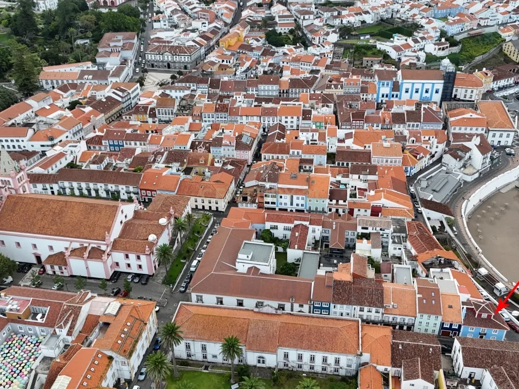 Luxuosa Moradia com Vista Mar em Angra do Heroísmo - Image 15