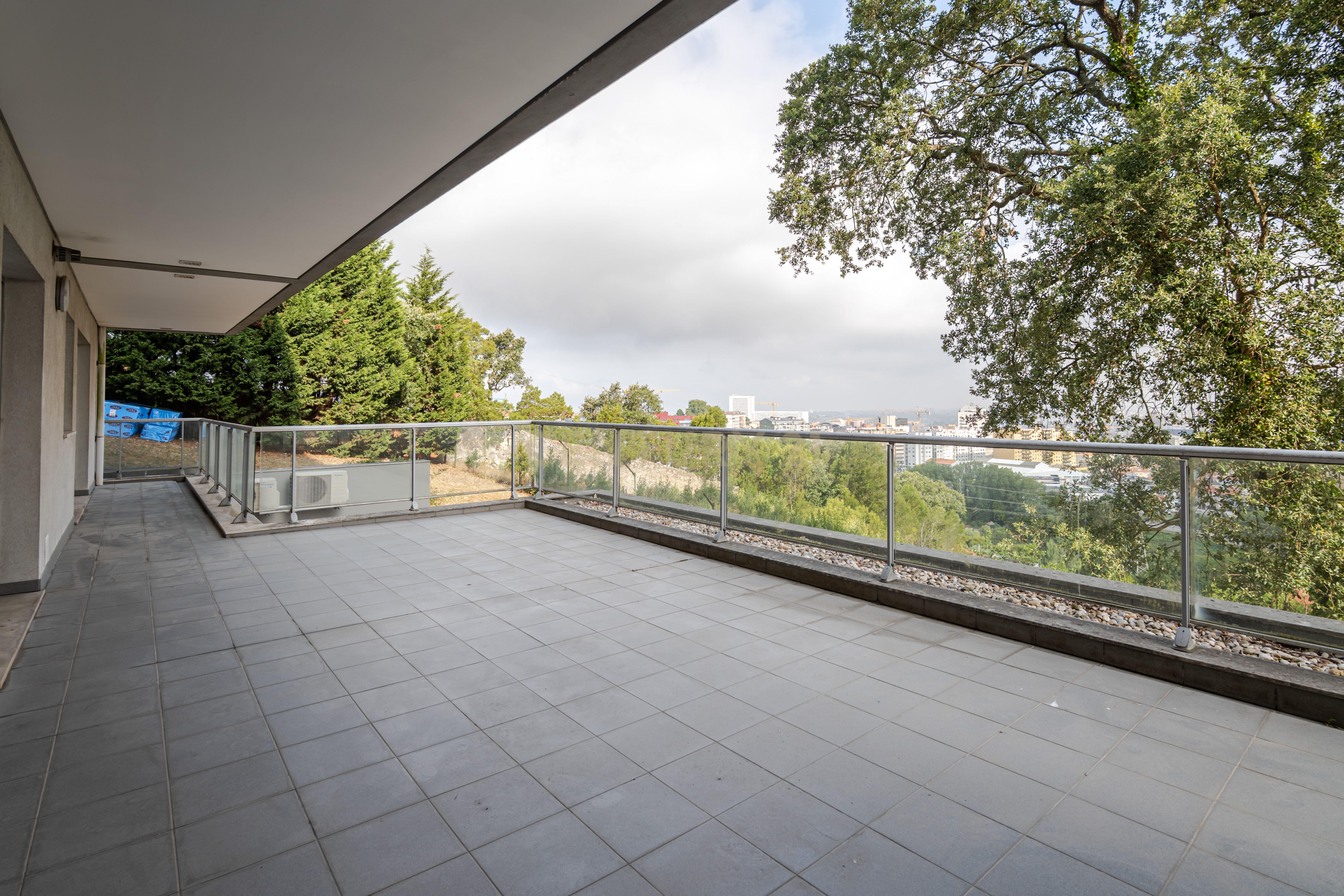 Fotografia 9 de Apartamento com Vista em Vila Nova de Gaia - Oportunidade Única na Quinta de Cravel