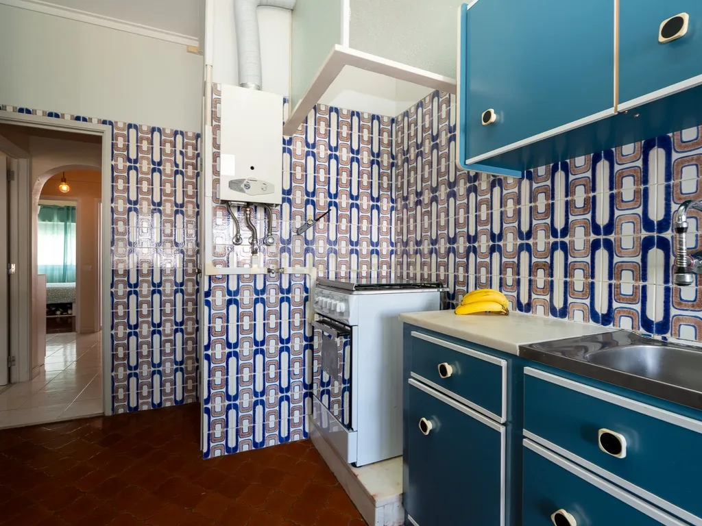 ** APARTAMENTO T2 NA AMADORA, PERTO DO METRO E DO COMBOIO ** - Image 22