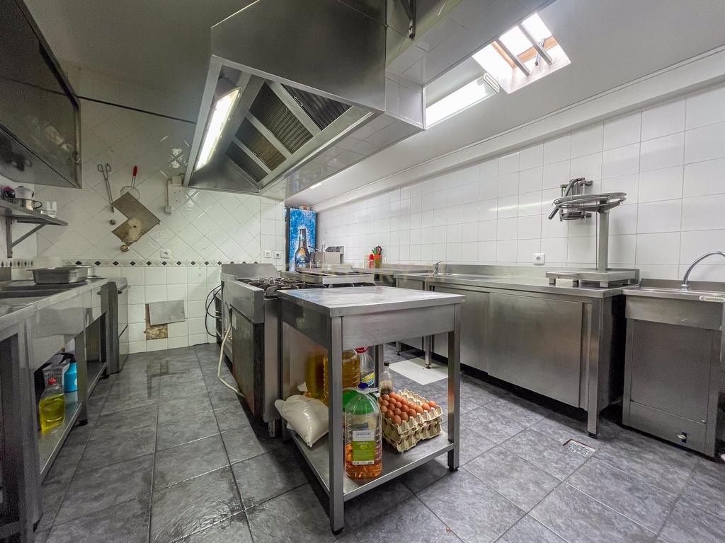 Restaurante pronto a funcionar na Aroeira – Oportunidade única de investimento! - Image 17