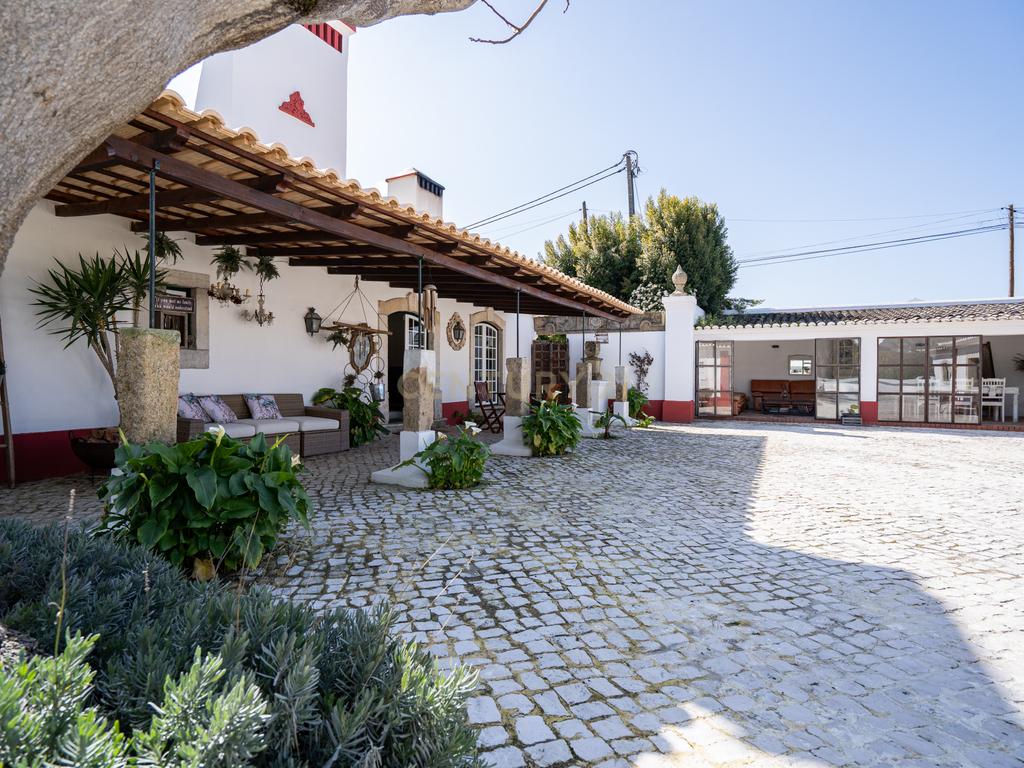 Quinta Exclusiva em Azeitão com 2,8 Hectares, Piscina e Anexo - Image 18