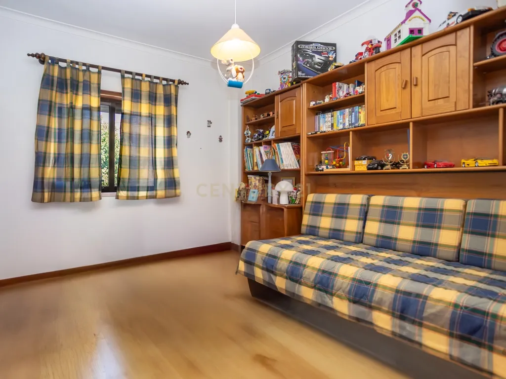 Quinta do Conde/ Cova dos Vidros - Apartamento de 4 assoalhadas inserido num º 1º andar - Image 17