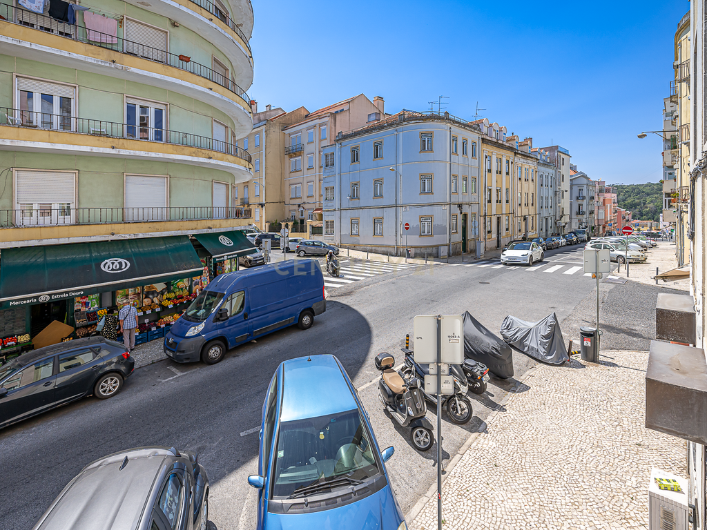APARTAMENTO T1 EM CAMPO DE OURIQUE - Image 12