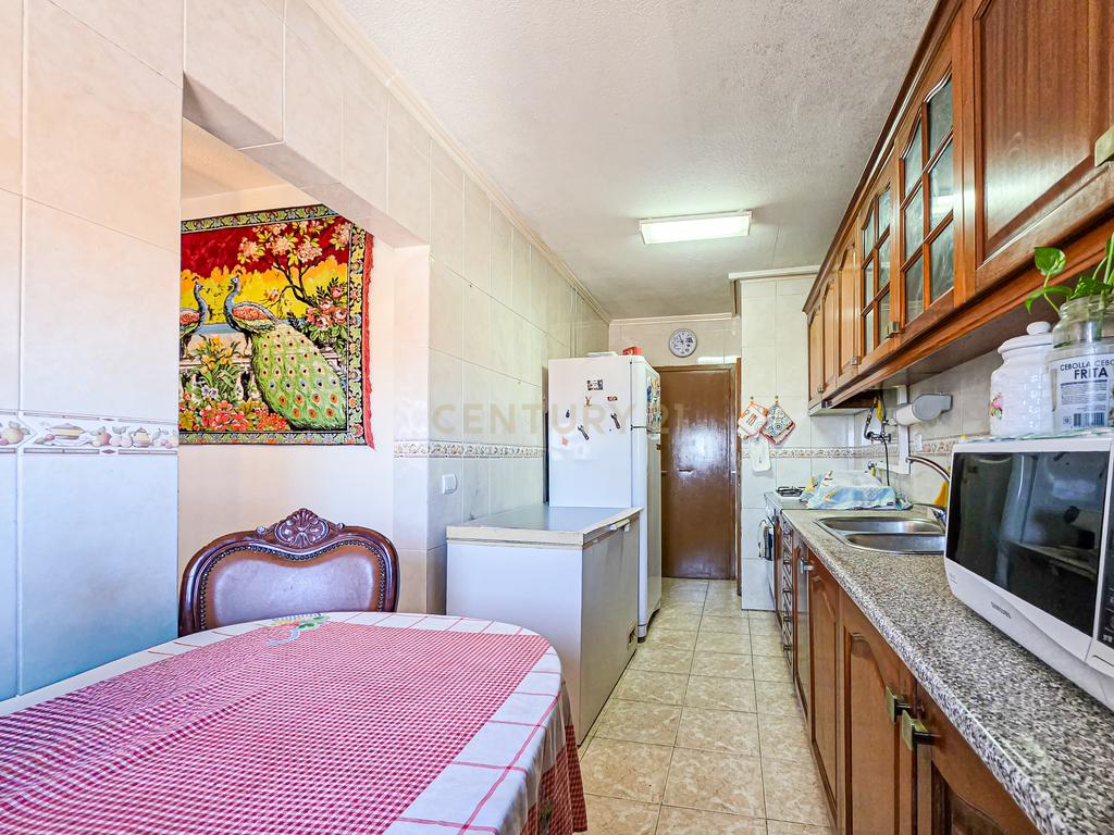 Excelente oportunidade! Apartamento T3 Vale da Amoreira - Image 11