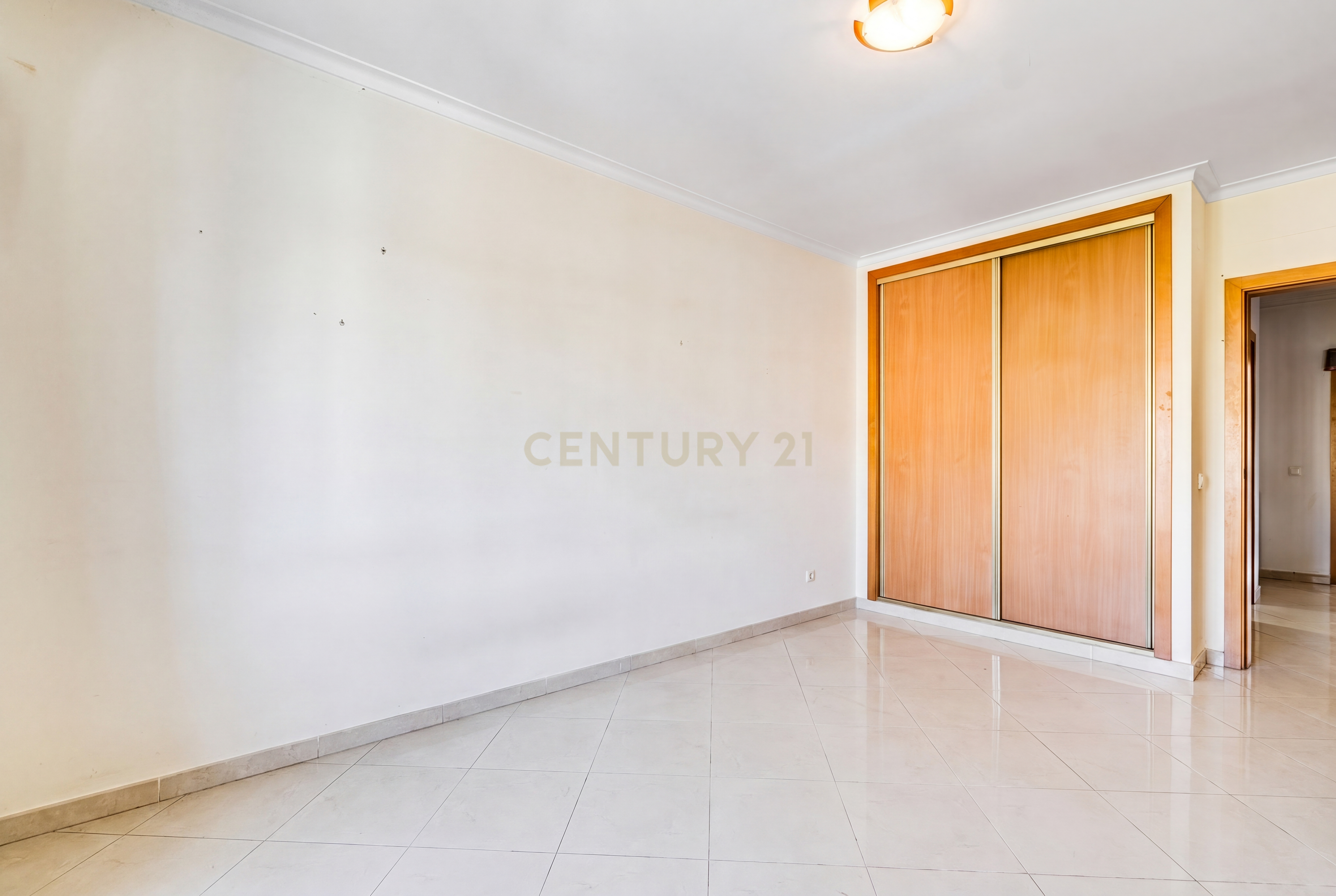 Apartamento T3 à venda em Quelfes, Olhão — foto 28