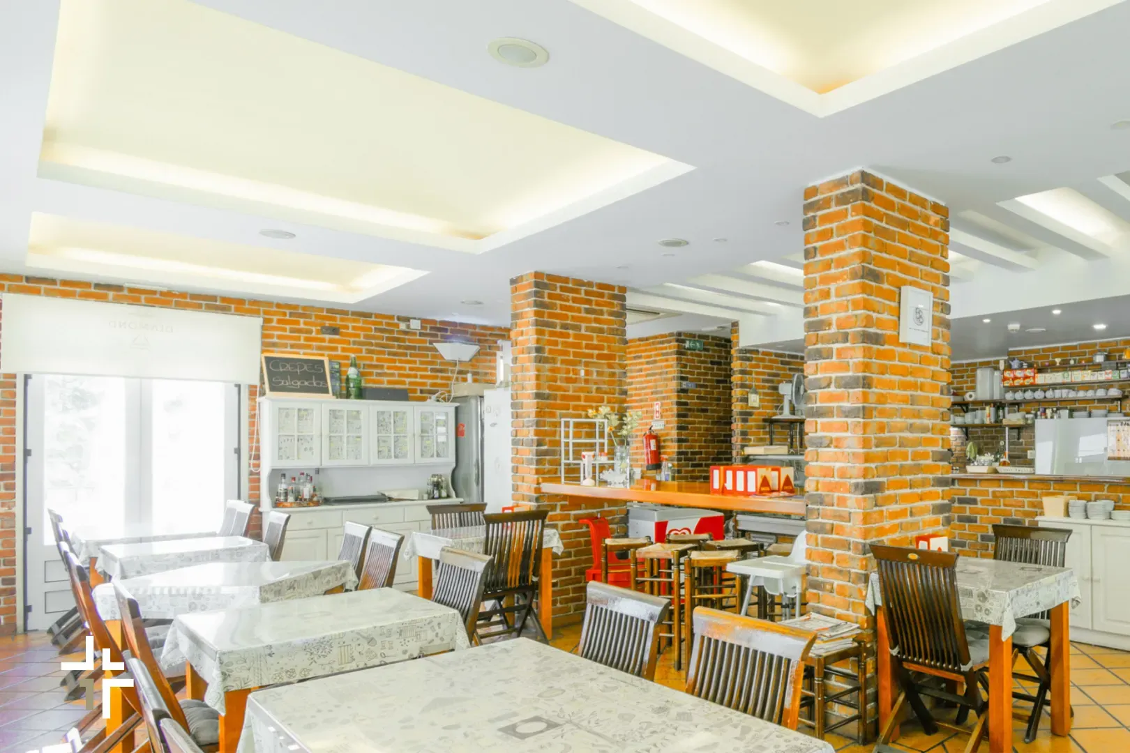Fotografia 3 de ​Espaço Comercial com Terraço | S. Domingos de Rana