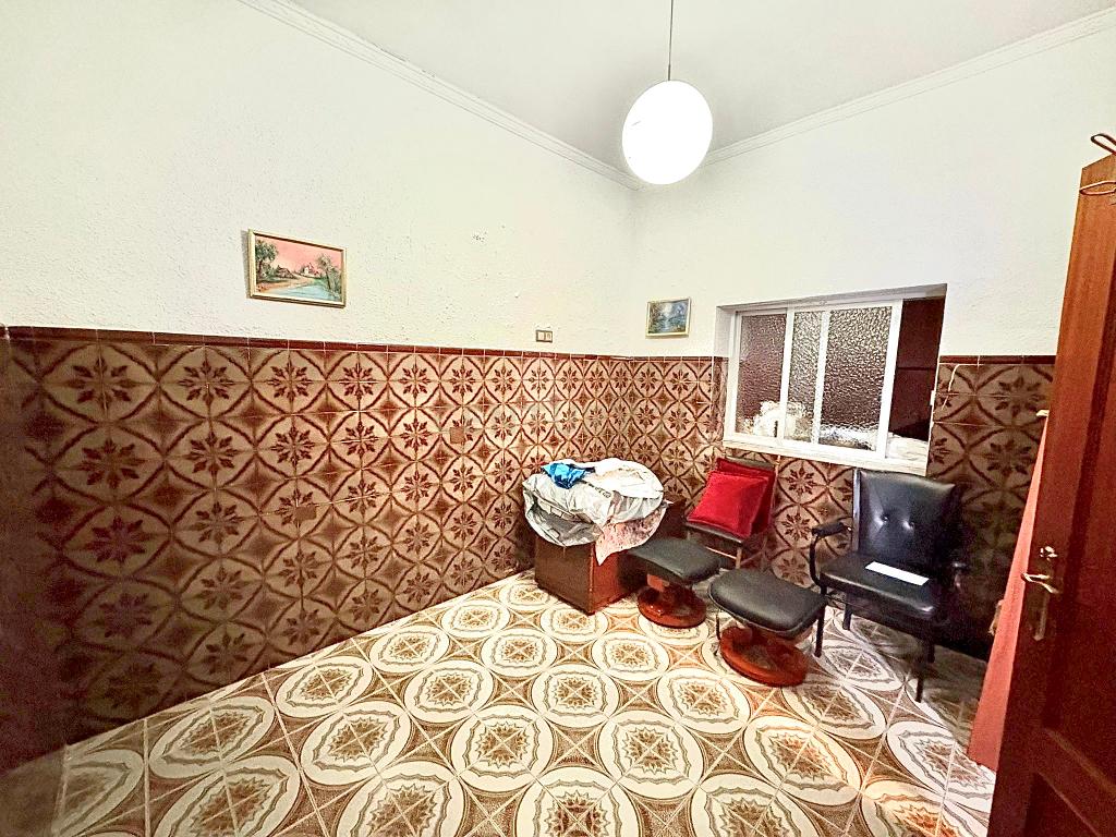 CASA COM PERSONALIDADE EM PEÑARROYA-PUEBLONUEVO (CÓRDOBA) - Image 11