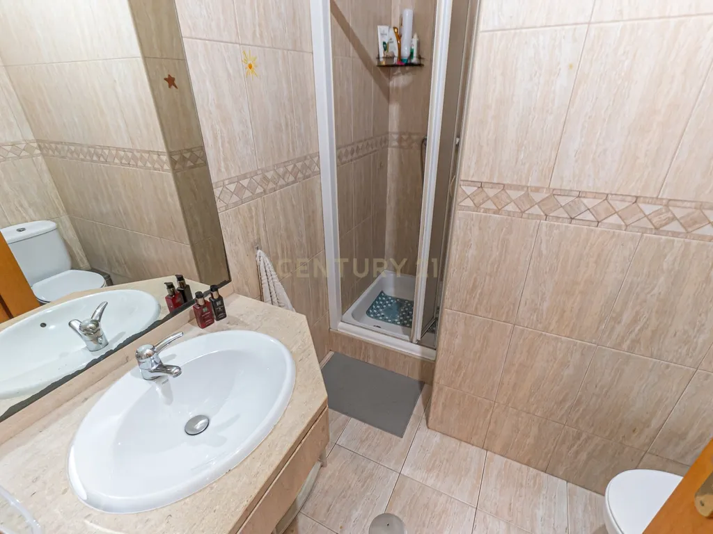 Apartamento T3 com Vista Panorâmica em Canidelo, Vila Nova de Gaia - Image 29