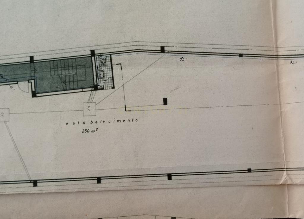 Loja com 250m2 no coração da cidade de Santo Tirso  - Image 29