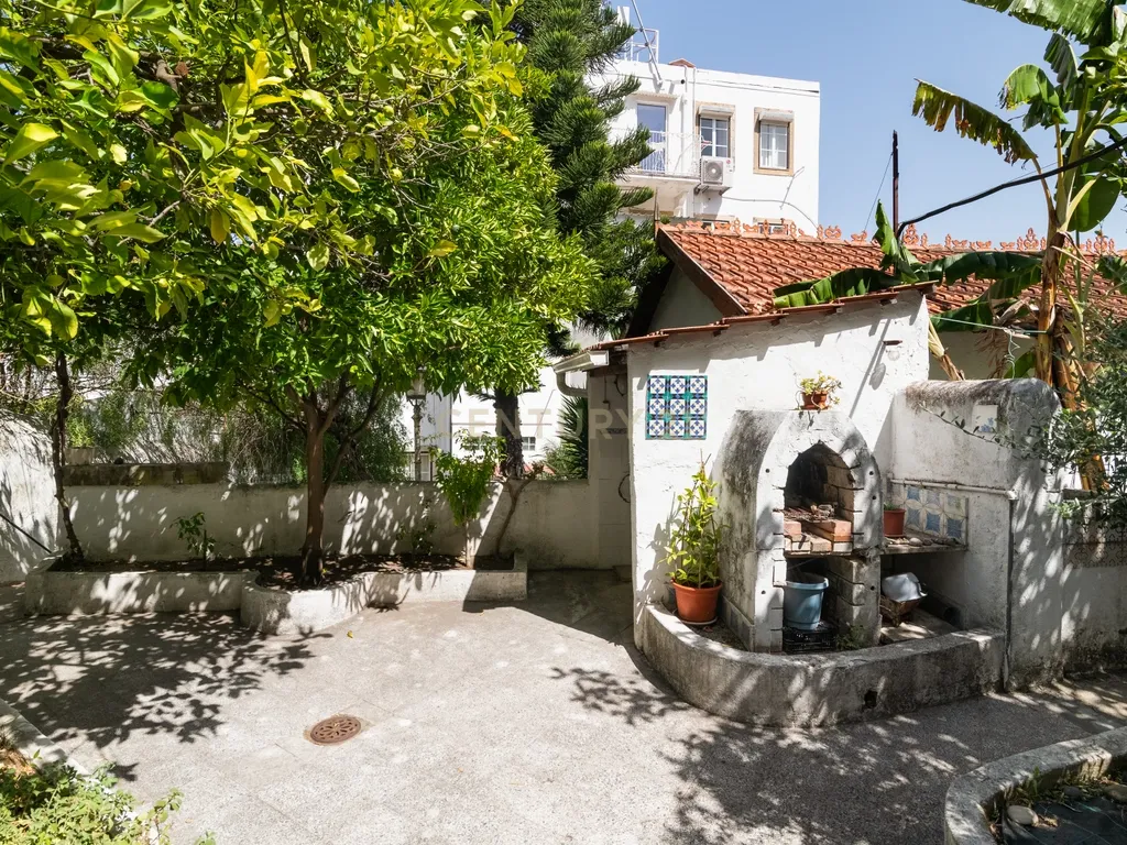 Apartamento T4+2 com logradouro de 187,75 m² na Estrela - Image 38