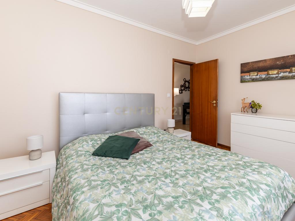 Apartamento T2 - Feijó com varanda - Image 12
