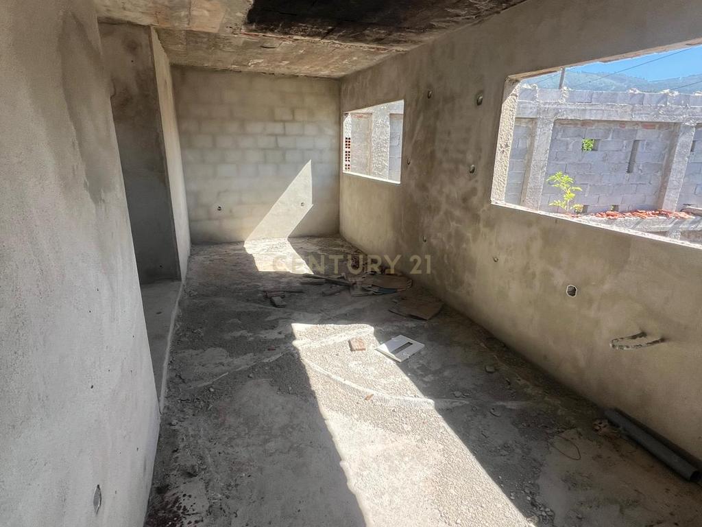 Moradia Para Reconstrução | Estrada de Viavai Penela - Image 9