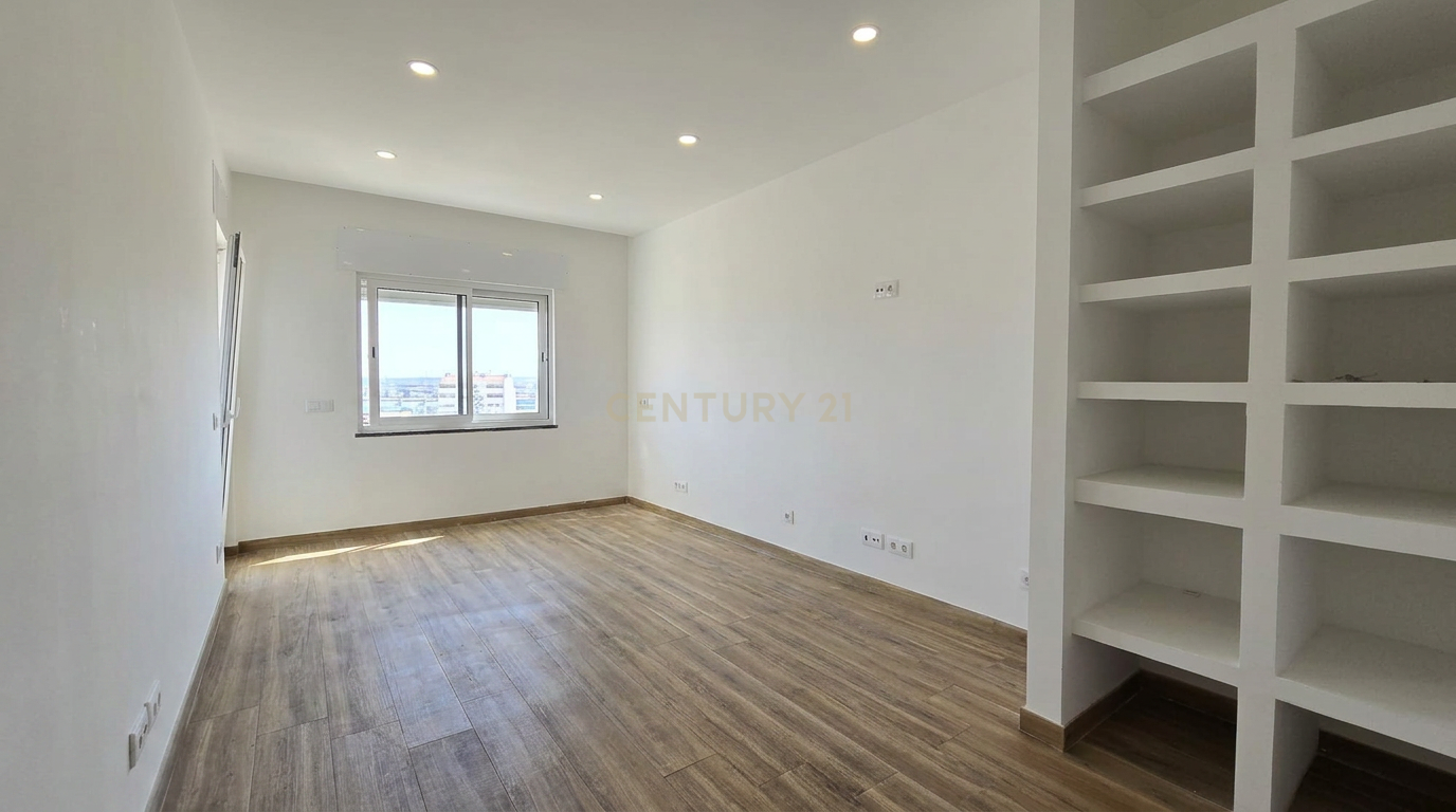 Fotografia 11 de Apartamento Moderno em Portimão com Vista para o Rio