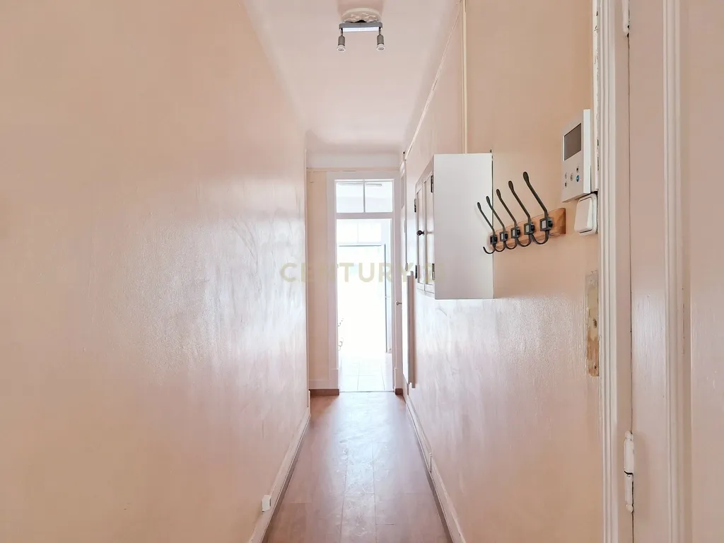 Apartamento T3+2 para Arrendamento em Campolide - Image 27