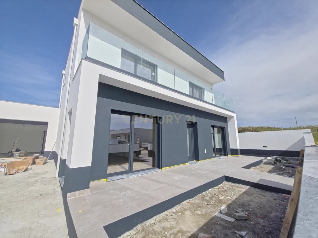 Moradia Nova T4 - Lourinhã - Image 2