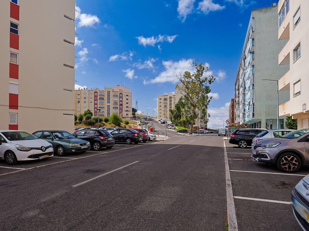 🏡 T1 com Vista Mar | Rua Pedro Nunes, Monte Abraão – Sintra - Image 23