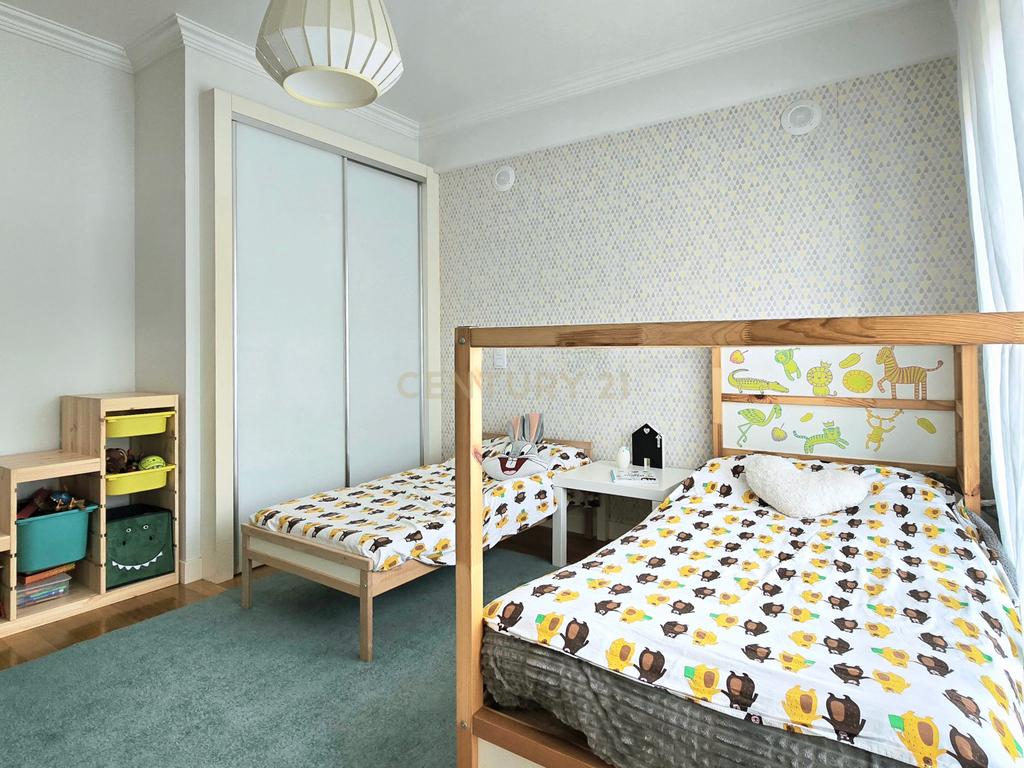 Apartamento Duplex T3 perto do mar na Caparica — Conforto, Elegância, Proximidade da Natureza e Estilo de Vida Descontraído - Image 21