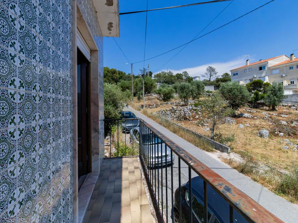 Apartamento T3 com Terraço e Vista Serra em Mira de Aire - Image 16