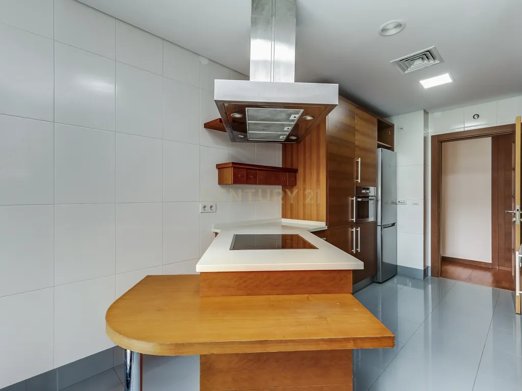 T3 na Urbanização Malvarosa - Alverca - com garagem - Image 10