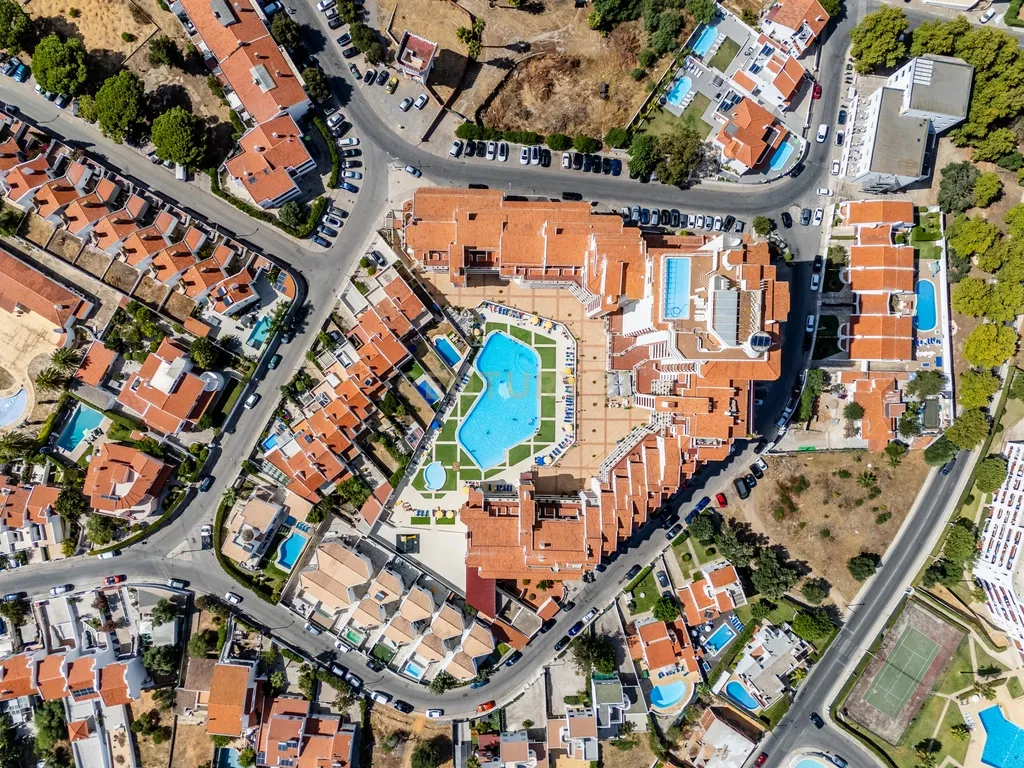 T1 totalmente remodelado, mobilado e equipado, com extraordinária vista panorâmica de 180° sobre o mar - Image 26