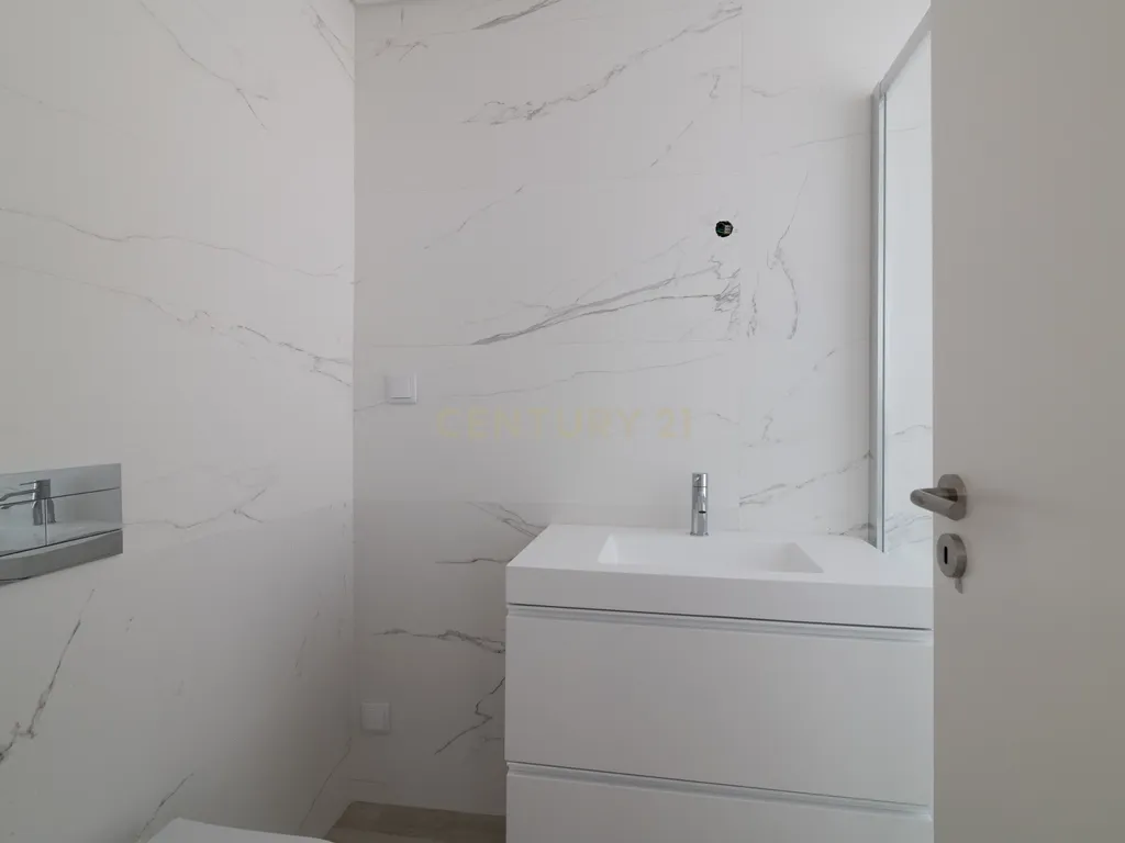 Condomínio Villas d’Ouro – Exclusividade e Conforto no Coração de Sesimbra - Image 43