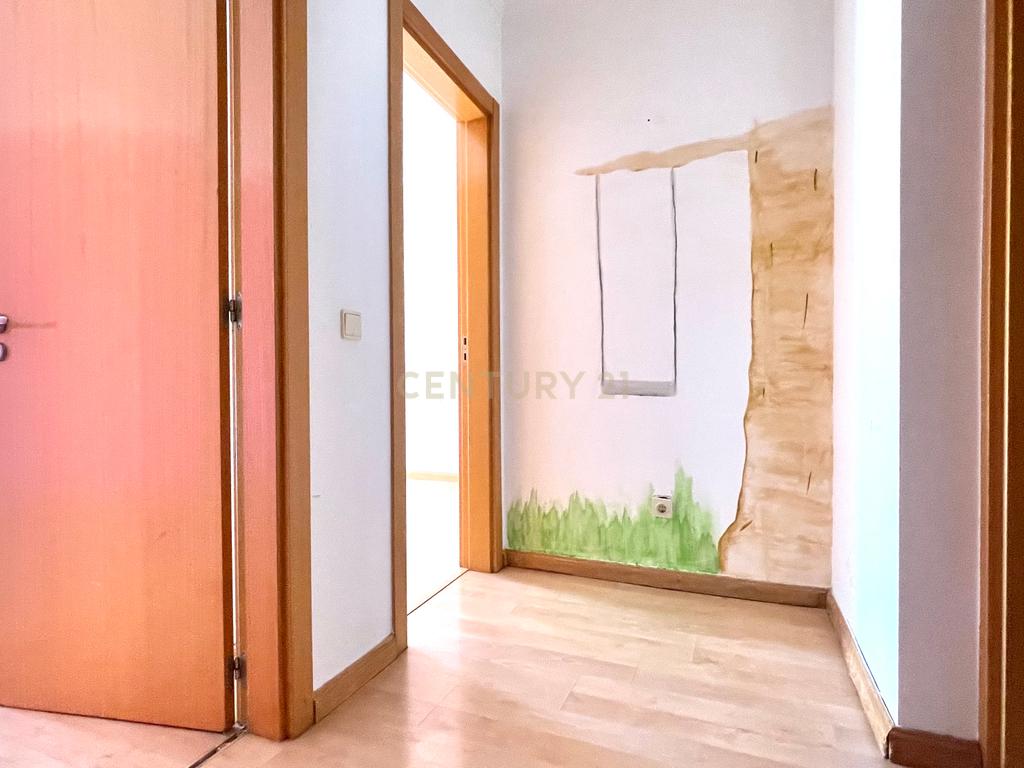 Apartamento T2, com Duas Varandas e Arrecadação, em Aires, Palmela - Image 10