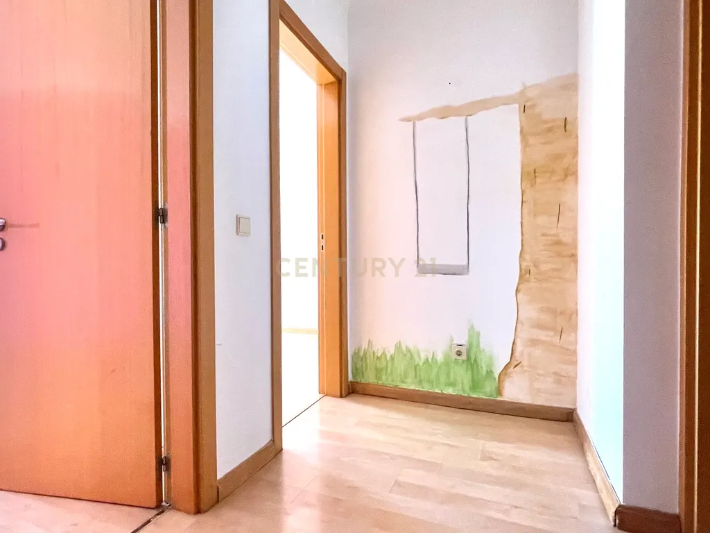 Apartamento T2, com Duas Varandas e Arrecadação, em Aires, Palmela - Image 10