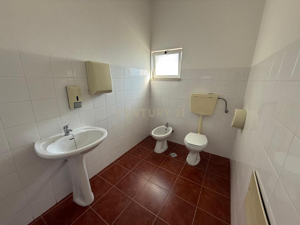 Armazém Industrial para Arrendamento – Riachos, Torres Novas - Image 9