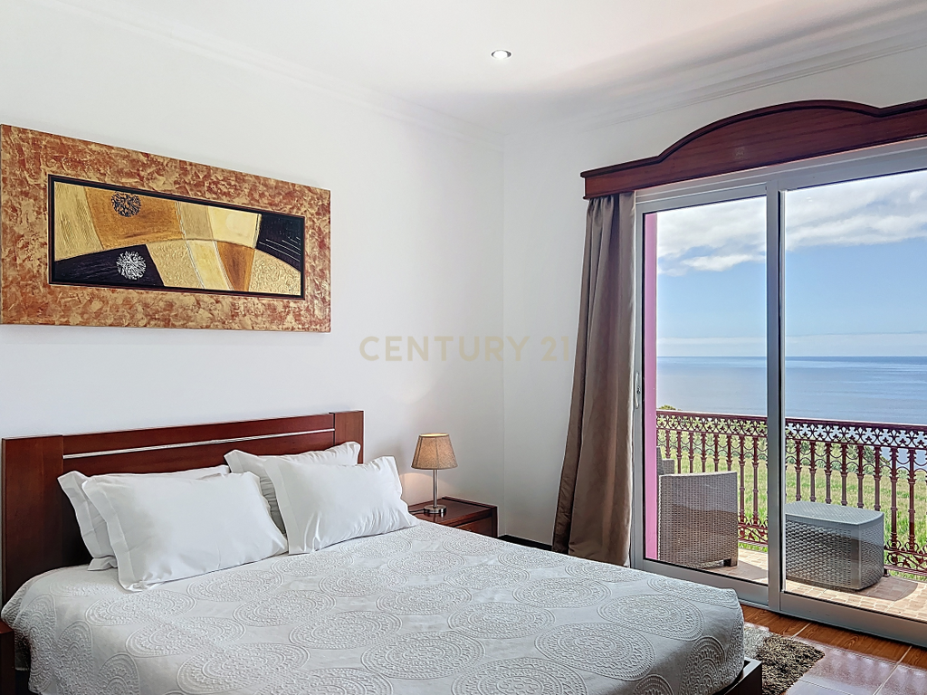 🏡 Moradia Única com Vista Mar — 3 Apartamentos | AL em Funcionamento | Feteiras, Ponta Delgada - Image 38
