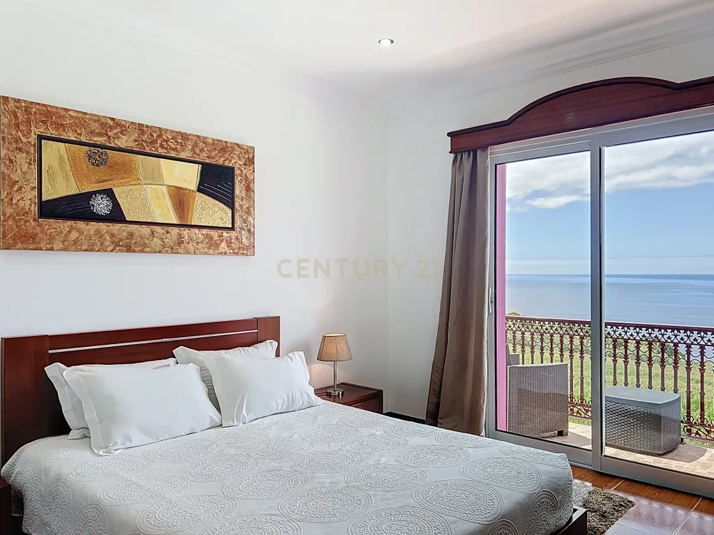 🏡 Moradia Única com Vista Mar — 3 Apartamentos | AL em Funcionamento | Feteiras, Ponta Delgada - Image 38