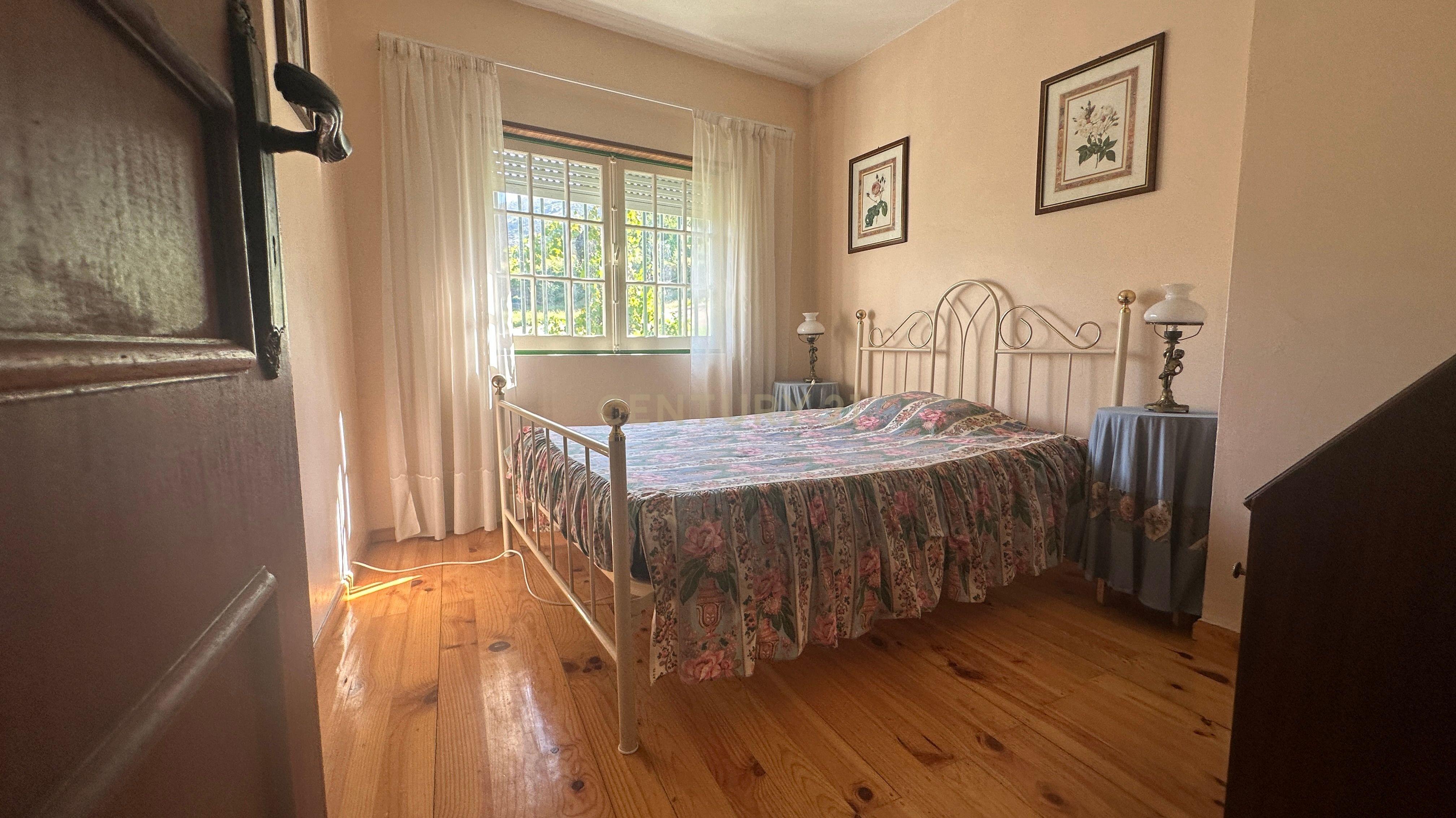 Fotografia 6 de Casa T3 "Pronta a Entrar" em Covelo do Gerês | O Seu Refúgio ao Preço de Saldo