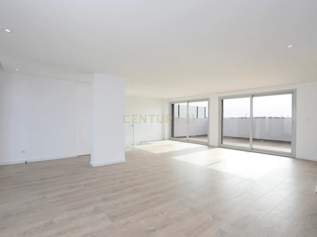 🏡 Empreendimento Zeus — Modernidade e Sustentabilidade no Montijo - Image 41