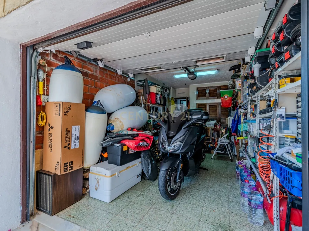 Moradia em Banda T3 com Garagem e Logradouro – Torraltinha, Lagos - Image 45
