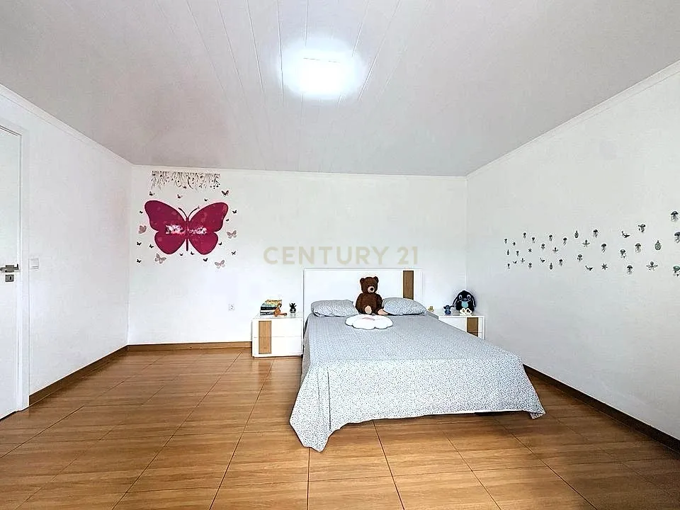 🌿 MORADIA 3 QUARTOS, COM 1.378 M² DE TERRENO | LOMBA DO BOTÃO– POVOAÇÃO - Image 9