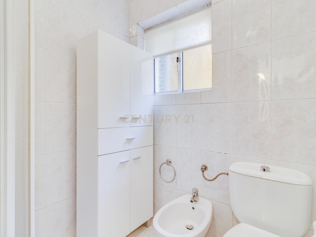 Apartamento T2+1 em Sacavém, Loures - Image 8
