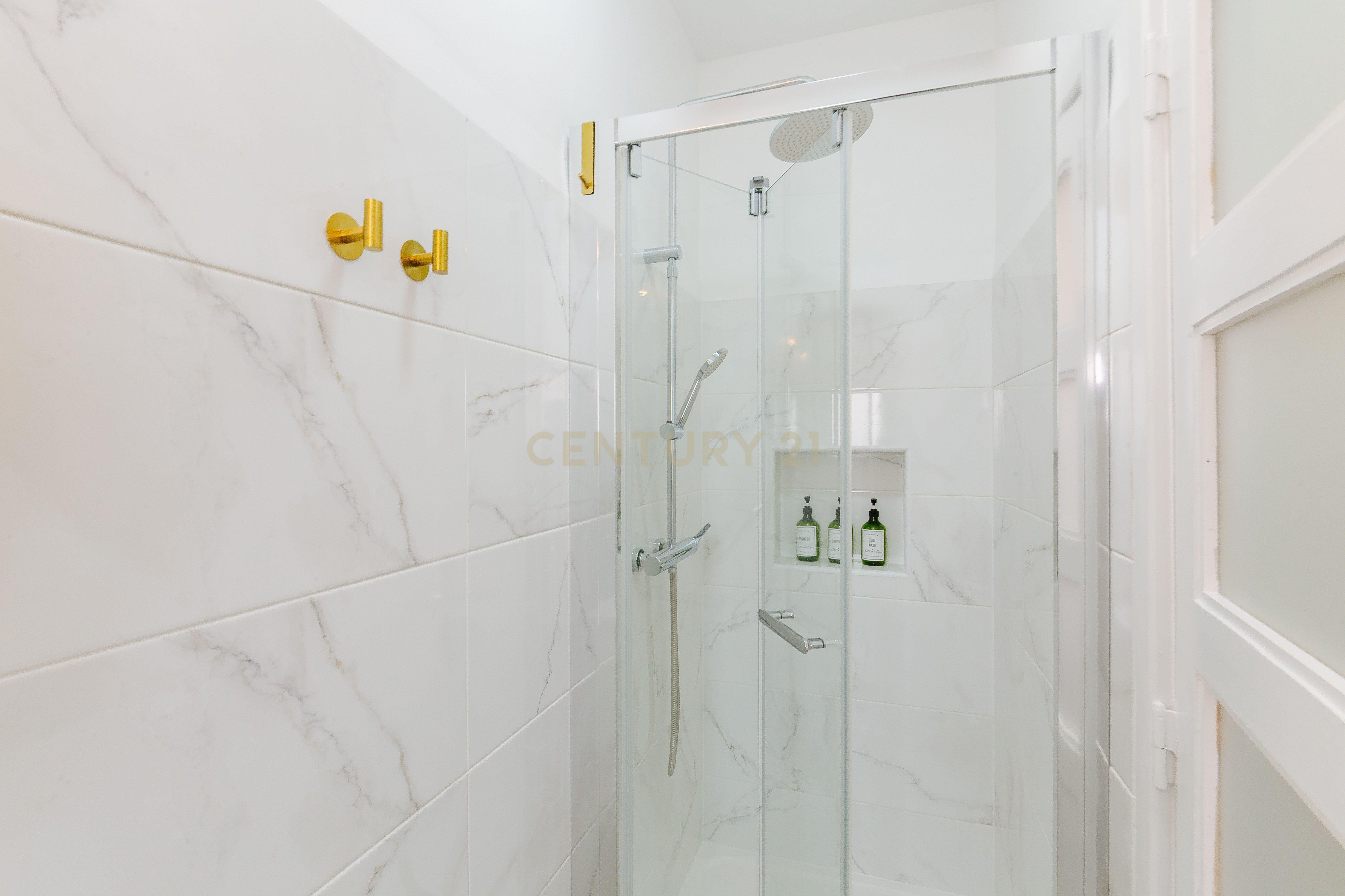 Fotografia 11 de Apartamento T3+1 para Arrendar na Av de Roma completamente Mobilado I Equipado e com utensílios
