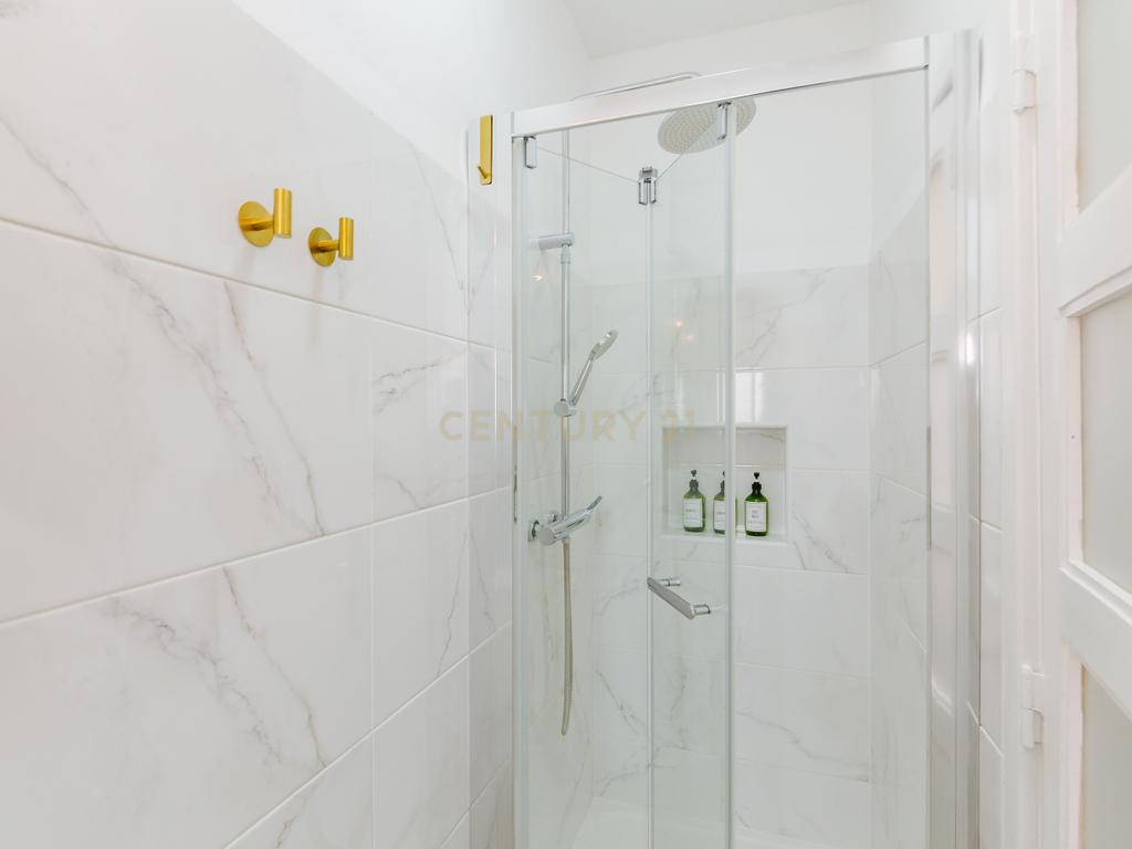 Apartamento T3+1 para Arrendar na Av de Roma completamente Mobilado I Equipado e com utensílios - Image 11