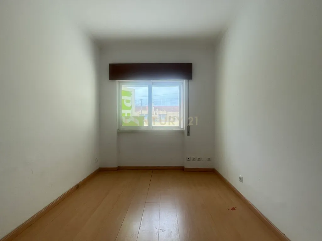 Apartamento T3, com Logradouro, em São Sebastião, Setúbal - Image 8