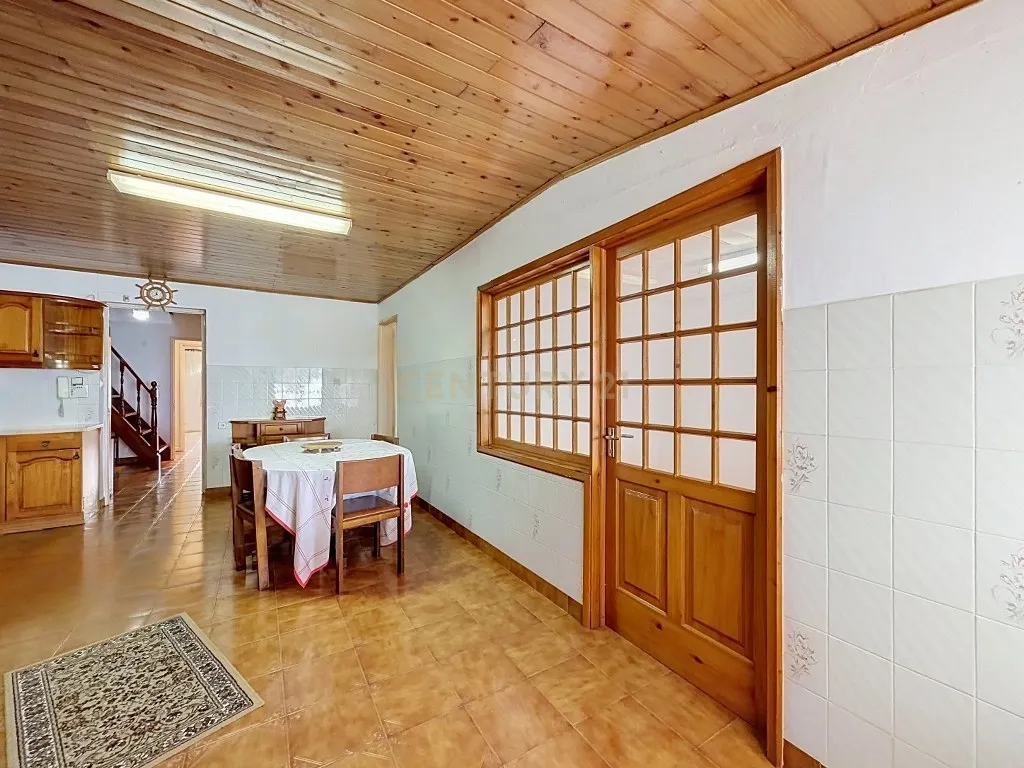 Moradia em 1.ª Linha de Mar com Acesso à Praia - Image 25