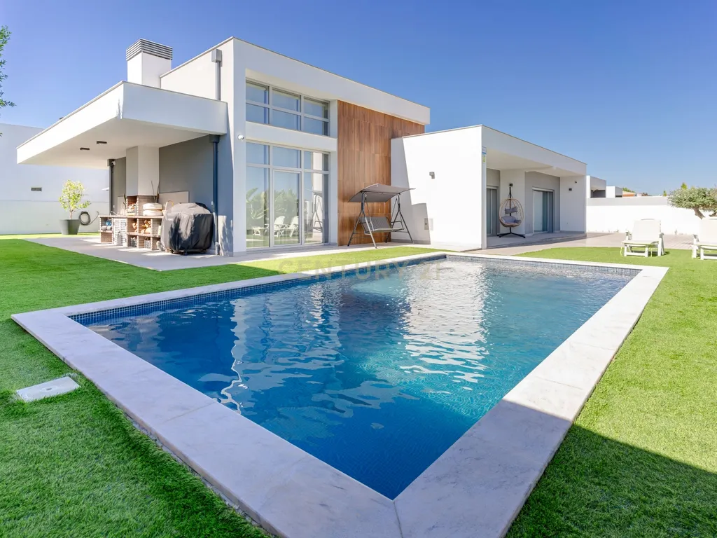Moradia T4 Térrea de excelência com piscina e casa independente de 50m2 | Quinta da Marquesa - Image 54