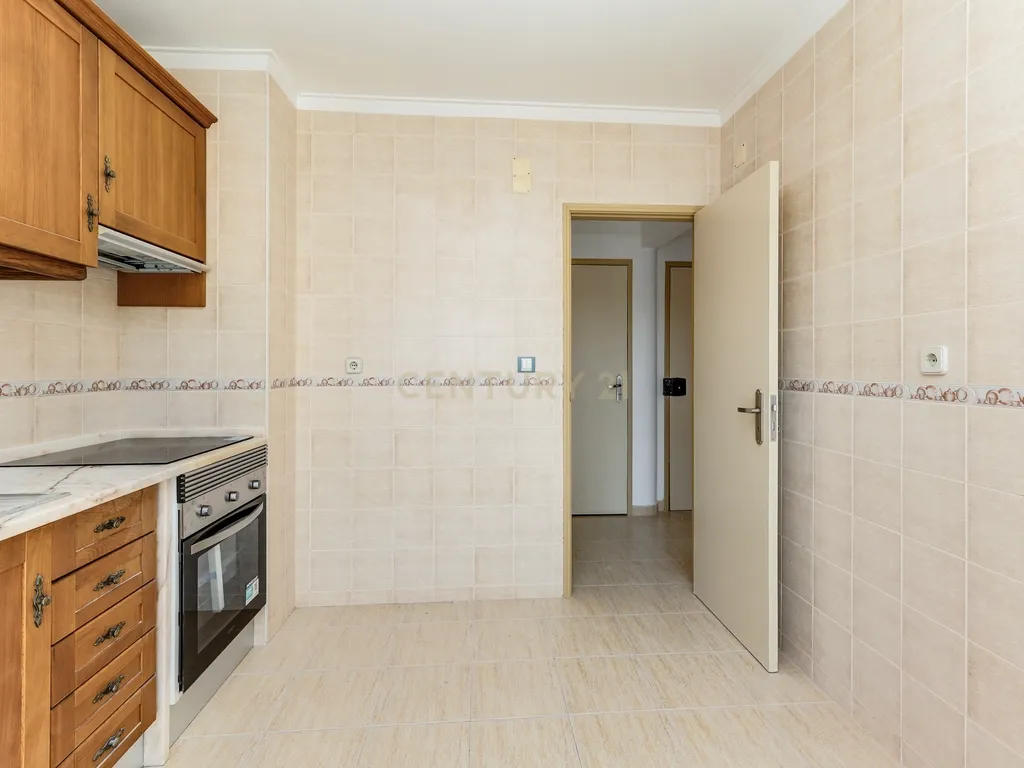 T2 RENOVADO NA SOBREDA - Image 6