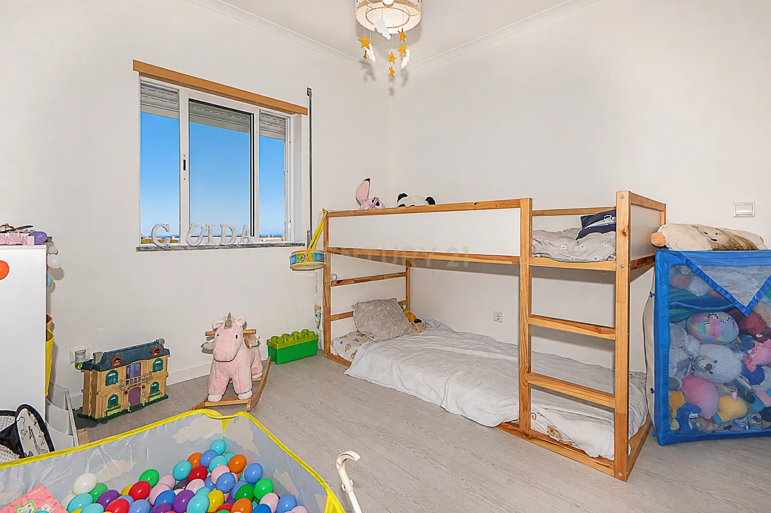 Fotografia 10 de Apartamento T3 com Parqueamento em Setúbal
