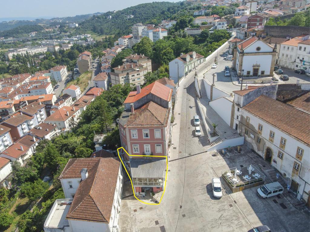 Trespasse de Café‑Bar Junto ao Futuro Hotel 5★ no Mosteiro Novo de Santa Clara – Coimbra - Image 19