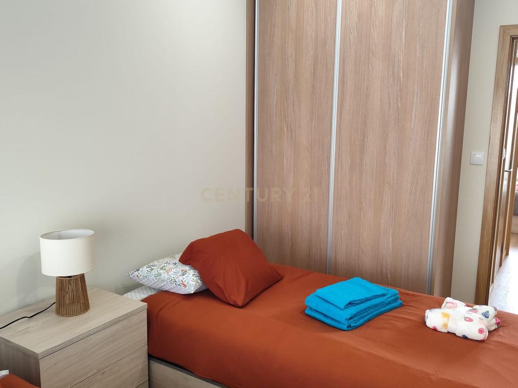 Apartamento T3 arrendado -com 6,5% rendimento - S. Mamede Infesta - Image 29