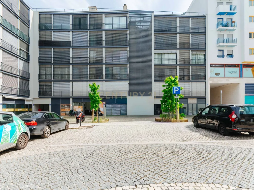 T2 - Condominio Portucalle - Parque das Nações - Image 27